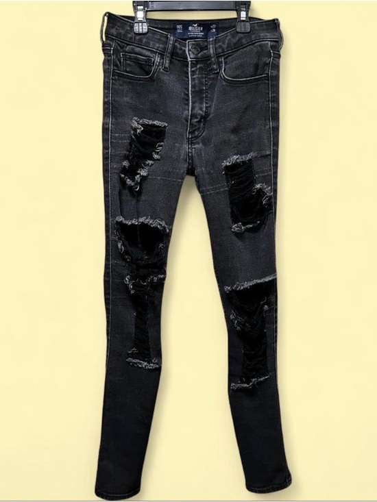 Hollister Denim - Hollister Women’s Black Ripped Skinny Jeans